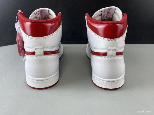 1 555088-103 Metallic Jordan Red Air Retro (2017) 0715